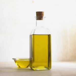 origin and obtaining of the oleic acid
